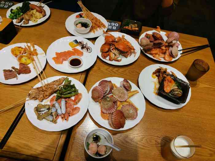 禾斗海鲜自助(城阳宝龙店)-"中国加油!世界加油! 一直听说禾斗是一.