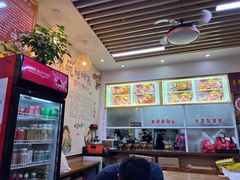 -柳大厨螺蛳粉(人民路总店)