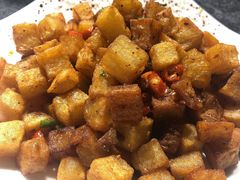 脆哨土豆粒-泉味道贵州厨房(三里河店)