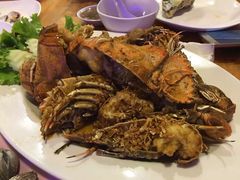 -J Daeng Seafood