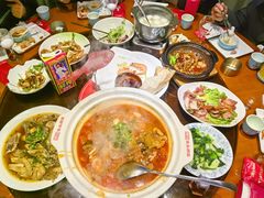 -魏铭鱼头捞饭(晋阳路店)