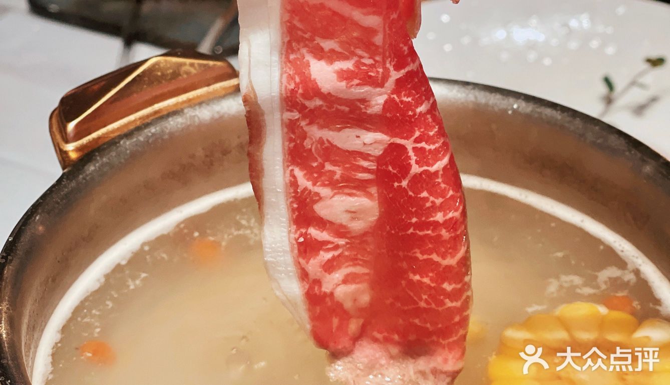 没错 就是东边那家龙虾超好吃的店！