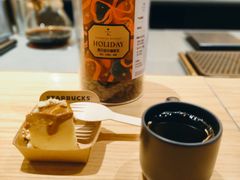 -星巴克臻选(济南恒隆店)