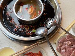 -九尺赵老四鲜鹅肠火锅