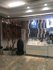 -AKOZO Beauty Salon