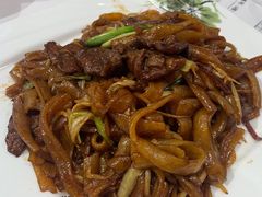 干炒牛河-稻香酒家·34年老字号·港式粤菜(汉街店)