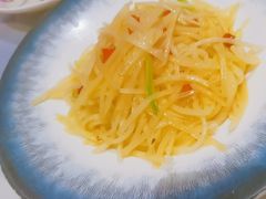 -松沪名灶·豆浆鱼头·新上海菜(飞航吾悦广场店)