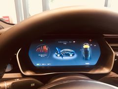 -TESLA 特斯拉(上海太古汇体验店)