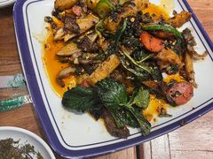 -云阿蛮云南生烫牛肉米线(奉贤路店)