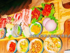 -明洞阿姨·韩式酱蟹烤肉·创意料理(三元桥店)