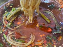 -黄潇洒老火锅(九眼桥宏济巷店)
