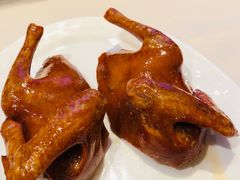玻璃脆皮乳鸽-利苑酒家(金宝店)