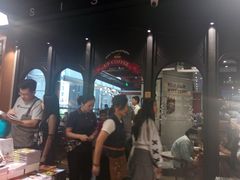 -西西弗书店&矢量咖啡(凯德晶萃广场店)