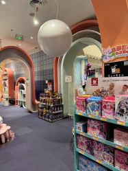 -奈尔宝·儿童乐园·亲子餐厅(华采天地店)