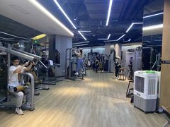 -威克健身游泳(万菱汇店)