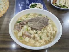 牛肉泡馍-一间楼牛羊肉泡馍馆(东一路店)