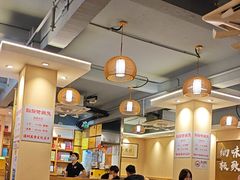 -胡须佬鸡煲四季火锅店(石厦西村直营店)