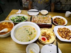 -十二饭点·川菜(北站圆融店)