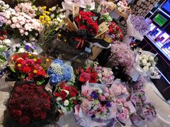 -谷莠子花艺气球派对·绿植造景·花艺沙龙(东海缤纷天地店)
