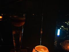 餐具摆设-The Penthouse酒吧