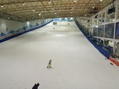 -乔波室内滑雪场