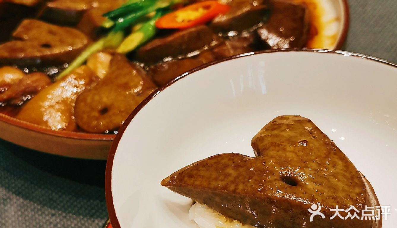 厦门探店‖仪式感满满的黑珍珠餐厅【上青·本港海鲜】