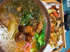 -八月美食小馆(银泰城总店)