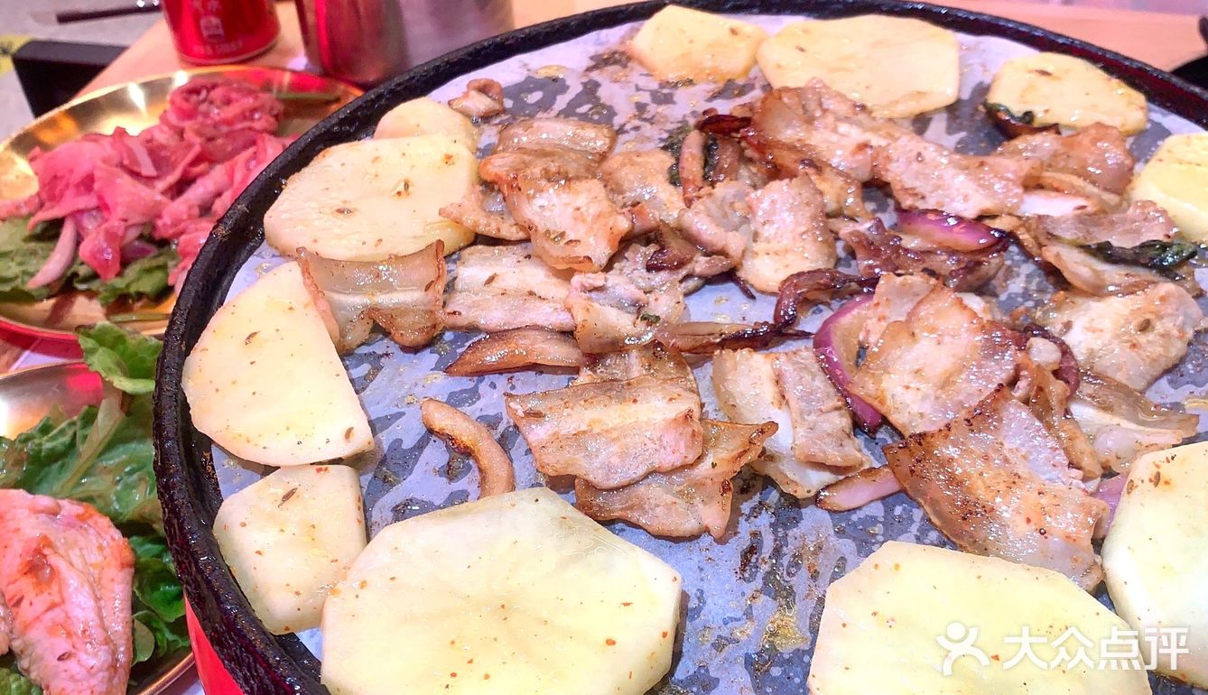 长沙制造｜老友巷现拌烤肉一绝！