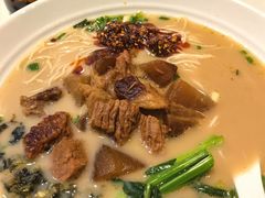 -百事佳烧鸭牛腩(上海虹桥站店)