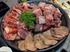 一口牛肉粒-熊出没日本烧肉放题