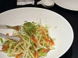 捞**芹