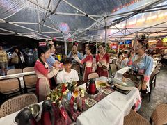 -刘姐啤酒鱼民族演艺餐厅(西街总店)