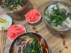 秘制红烧羊肉粉-张家羊肉汤粉小吃店