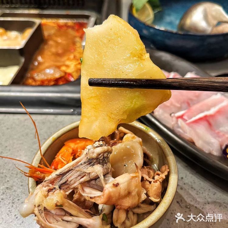 终于吃到了心心念念的巴奴毛肚火锅，不愧是福田火锅人气王🔥