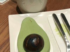 绿色星丸子蛋糕-星巴克(北京西站5号候车室)