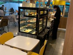 面包甜点陈列柜-麦当劳(宜安广场店)