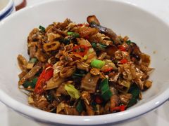 白辣椒炒腊肉-新新湘菜馆(新中街二条店)