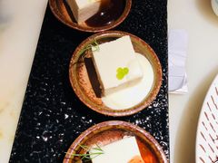 苏小小豆腐-桂满陇天书(南京德基旗舰店)