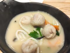 -渔米丰·广府鱼汤米线(光明广场店)