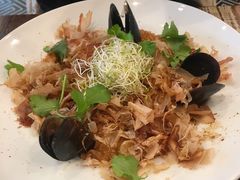 -FLOVIE FLORIST CAFE