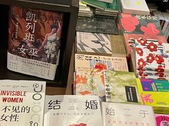 -钟书阁(松江泰晤士小镇店)