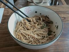鸡蛋肉丝干挑面-对面面馆