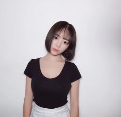 -变画·发型STUDIO