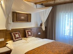 -四姑娘山阿巴郎·藏式花园餐厅