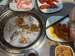 -金滏山·烤肉海鲜火锅自助(襄阳万达店)