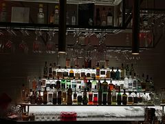 -FOUR PLAY BAR