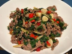 薄荷拌牛肉-一坐一忘云南菜(嘉里中心店)