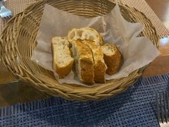 餐前面包-LA MAISON公鸡和龙(蛇口店)