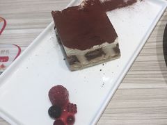 -必胜客(绿地新都会店)