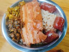 -梁阿婆廿年老牌扣肉糯米饭
